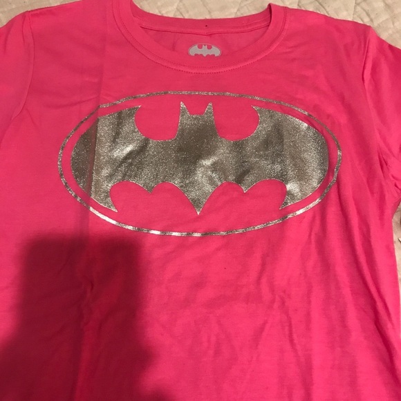 🟣🟣🦇 Pink Batman Tee Shirt - Picture 4 of 6